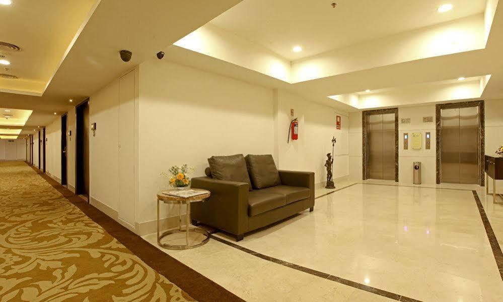 Goutham Grand Hotel - Tenali Vijayawada Bagian luar foto